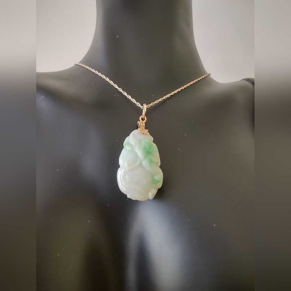 Genuine Carved Jade Pendant Necklace - Picture 4 of 4